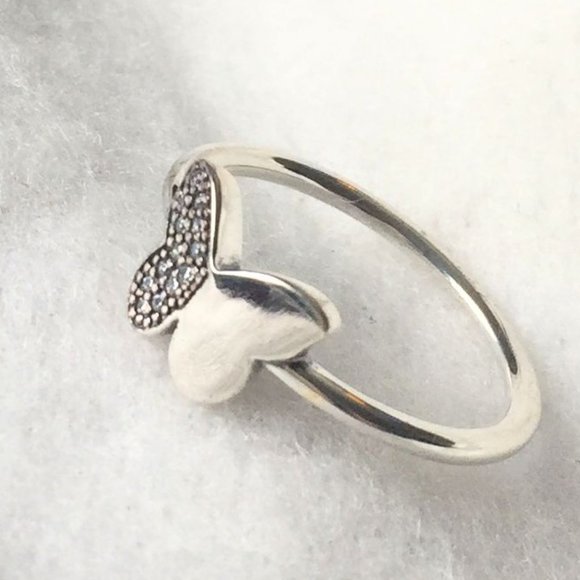 Pandora Sparkling Butterfly Ring Sizes - Picture 1 of 3